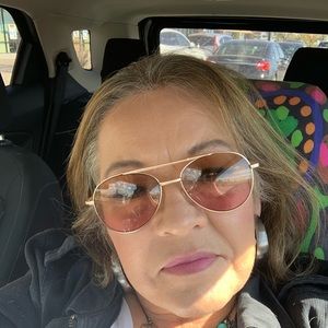 Meet your Posher, Staci